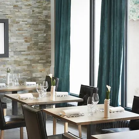 Hotel Pont Du Chalon And Restaurant 3*