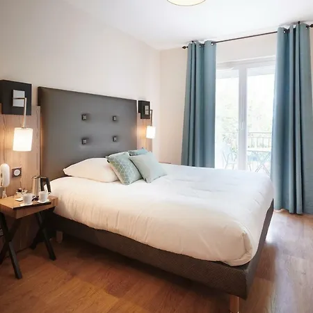 Pont Du Chalon And Restaurant Hotel Marges
