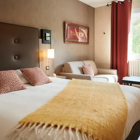 Pont Du Chalon And Restaurant Hotel 3*