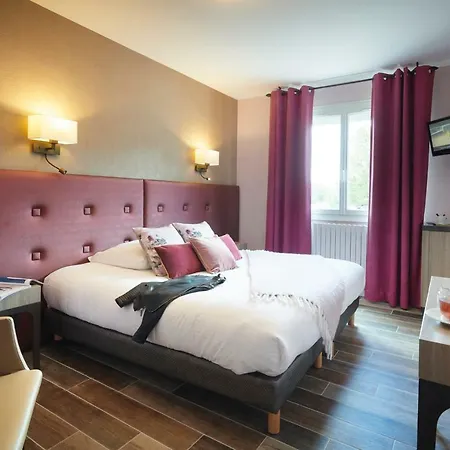 Pont Du Chalon And Restaurant 3*