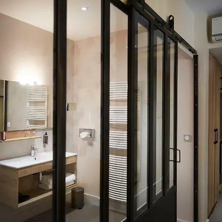 Hotel Pont Du Chalon And Restaurant Marges