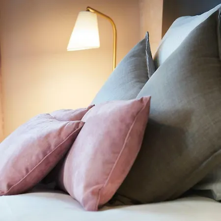 Hotel Pont Du Chalon And Restaurant 3*