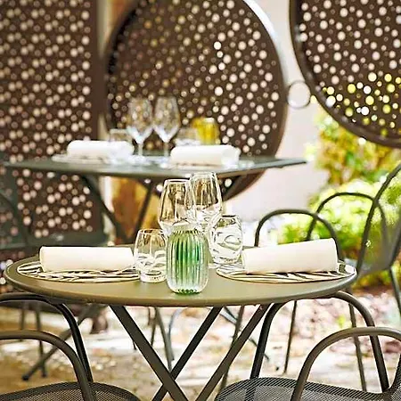 Pont Du Chalon And Restaurant Hotell 3*