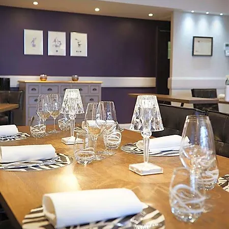 Hotell Pont Du Chalon And Restaurant 3*