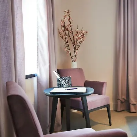 Hotell Pont Du Chalon And Restaurant 3*